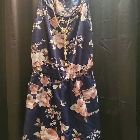 Romper - Picture 2 of 5